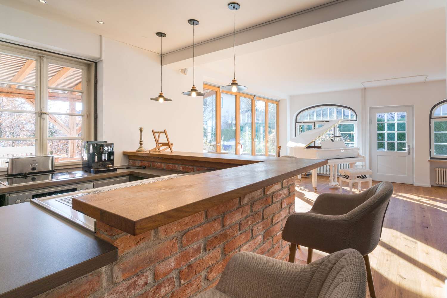 Immobilie in Utting am Ammersee - Historische Villa im neuen Glanz – Zwei Einheiten, eine besondere Gelegenheit - Bild 2