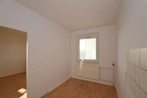 Alltagstaugliche 3-Zimmer-Wohnung in Neuhausen – 80636 Sankt Vinzenz, München – Vorschaubild 3