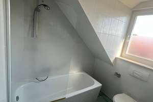 Helle 1,5-Zimmer Dachgeschosswohnung – Kantstraße 81a, 86167 Lechhausen-West, Augsburg – Vorschaubild 6