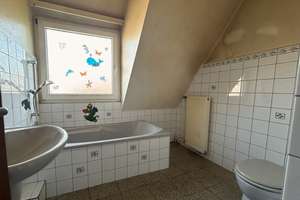Großzügiges Zweifamilienhaus mit Garten in begehrter Lage von Münster-Gievenbeck – Die vollständige Adresse der Immobilie erhältst du vom Anbieter., 48161 Gievenbeck, Münster – Vorschaubild 9