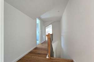 Bezugsfertige DG-Maisonettewohnung inkl. EBK (provisonsfrei) in Trudering – Die vollständige Adresse der Immobilie erhältst du vom Anbieter., 81825 Waldtrudering, München – Vorschaubild 18