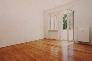 Helle 4-Zimmer-Wohnung mit Balkon in Mannheim