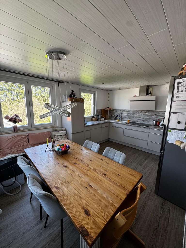 Immobilie in Albershausen - Gepflegte 4-Zimmer-Wohnung im 1. OG in Albershausen - Bild 0