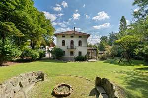 Prachtvolle Rarität und einmalige Schönheit! Villa im Toskana-Stil mit parkähnlicher Gartenanlage – Die vollständige Adresse der Immobilie erhältst du vom Anbieter., 84518 Garching an der Alz – Vorschaubild 10