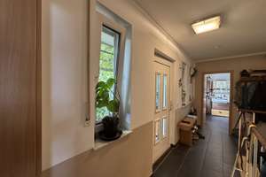 Kapitalanlage mit Perspektive: Junges Zweifamilienhaus in Bonn-Friesdorf – 53175 Friesdorf, Bonn – Vorschaubild 3