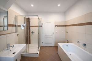 Property thumbnail 10