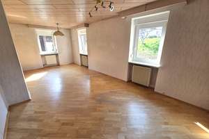 FAMILIENHAUS MIT 5 ZIMMERN, KÜCHE MIT GROßER VORRATSKAMMER, KLEINER GARTEN UND TERRASSE... – Die vollständige Adresse der Immobilie erhältst du vom Anbieter., 76228 Grünwettersbach, Karlsruhe – Vorschaubild 8