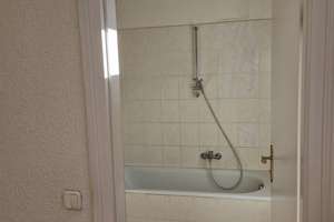 Altbau-Perle im Friedrichshainer Kiez: 3 Zimmer mit Balkon – Danneckerstr. 10, 10245 Friedrichshain, Berlin – Vorschaubild 8