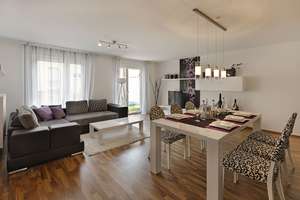 Helles, modernes Reihenmittelhaus (141 qm) am alten Sportplatz – Die vollständige Adresse der Immobilie erhältst du vom Anbieter., 73240 Wendlingen am Neckar – Vorschaubild 2