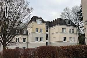 Großzügige Dachgeschosswohnung am Bäkepark – Bäkestr. 16, 12207 Lichterfelde, Berlin – Vorschaubild 4