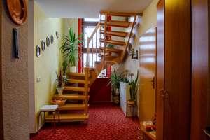 Gepflegtes Einfamilienhaus mit Kamin, Sauna & Garten in Suhl-Neundorf – Die vollständige Adresse der Immobilie erhältst du vom Anbieter., 98527 Neundorf, Suhl – Vorschaubild 18