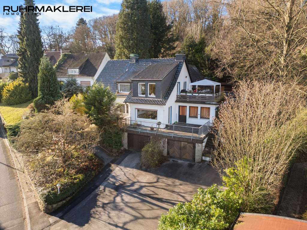 Immobilie in Wetter (Ruhr) - Freistehendes Zweifamilienhaus mit Schulungsräumen in bevorzugter Lage von Wetter-Wengern! - Bild 1