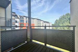 3 Zimmer • mit Balkon • Bad mit Wanne und Dusche • auf dem Schloßberg • zur Miete • in Chemnitz – Die vollständige Adresse der Immobilie erhältst du vom Anbieter., 9113 Schloßchemnitz, Chemnitz – Vorschaubild 7
