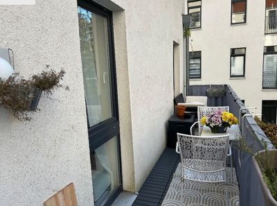 Schöne 2 Zimmerwohnung mit grünen Innenhof und Balkon
