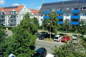 Ruhige und helle, renovierte 2 Zimmer-Wohnung mit Balkon in Röthenbach/Schweinau – Nürnberg – Vorschaubild 2