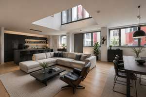 Köln - Altstadt: Am Weckschnapp: Exklusive Maisonettewohnung! Teilmöbliert!