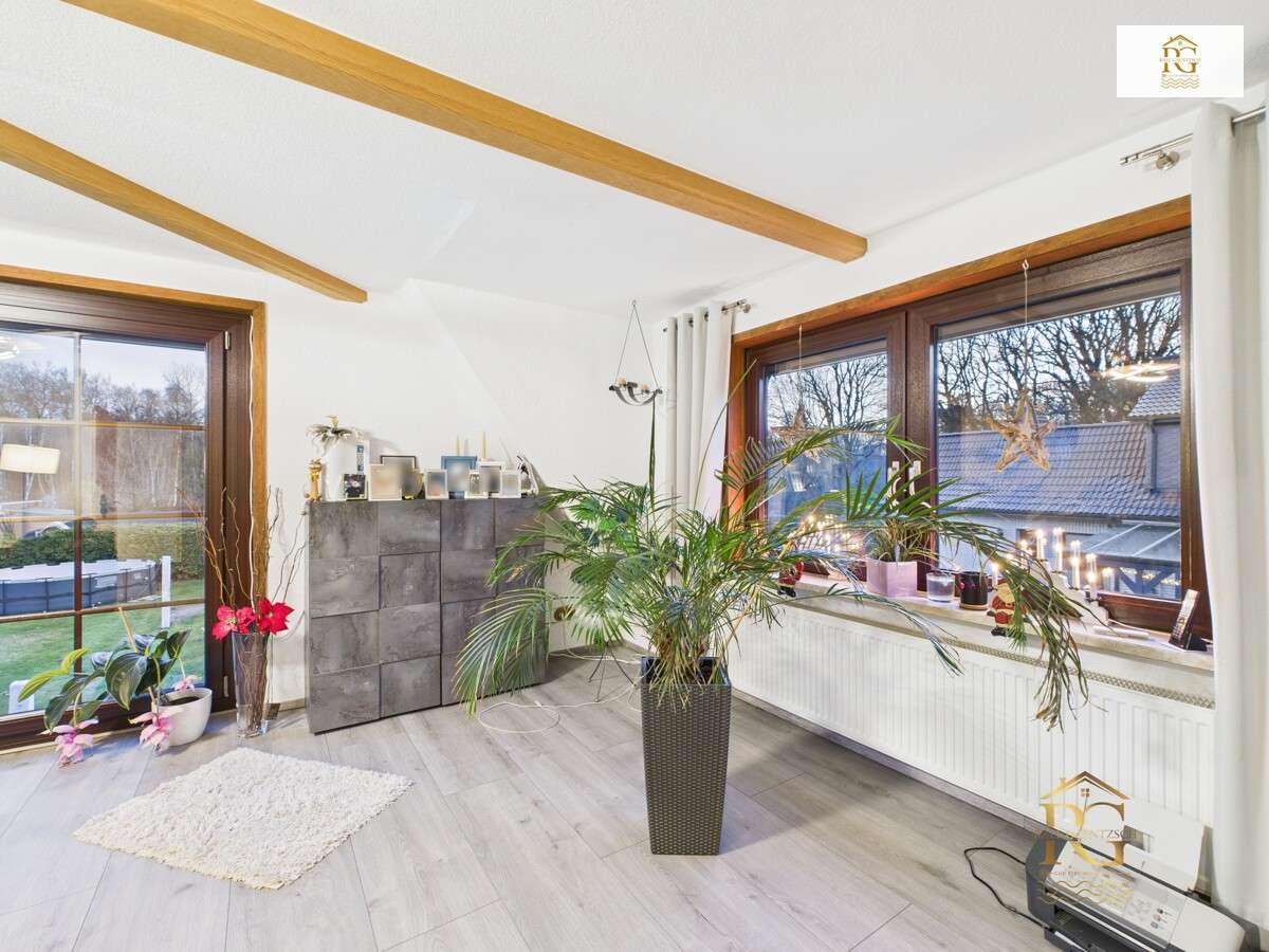 Immobilie in Schiffdorf - Generationenhaus - modernisiert - in toller ruhiger Lage nah an Bremerhaven - Bild 3