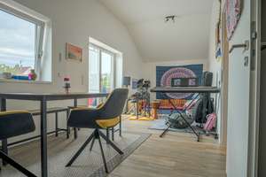 **Freistehendes, kernsaniertes Zweifamilienhaus in ruhiger Wohnlage** – Die vollständige Adresse der Immobilie erhältst du vom Anbieter., 76187 Knielingen, Karlsruhe – Vorschaubild 9