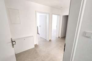 Helle, frisch renovierte 2-Zimmer-Wohnung mit Terrasse und Einbauküche – Wärmepumpe – Hauffstr. 6, 42289 Heckinghausen, Wuppertal – Vorschaubild 3