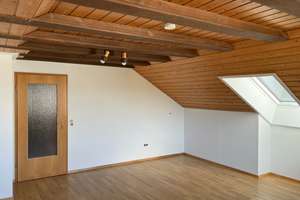 2-Zimmer-Wohnung im Dachgeschoss in Neu-Ulm – Schlesierstrasse 29, 89233 Neu-Ulm – Vorschaubild 3