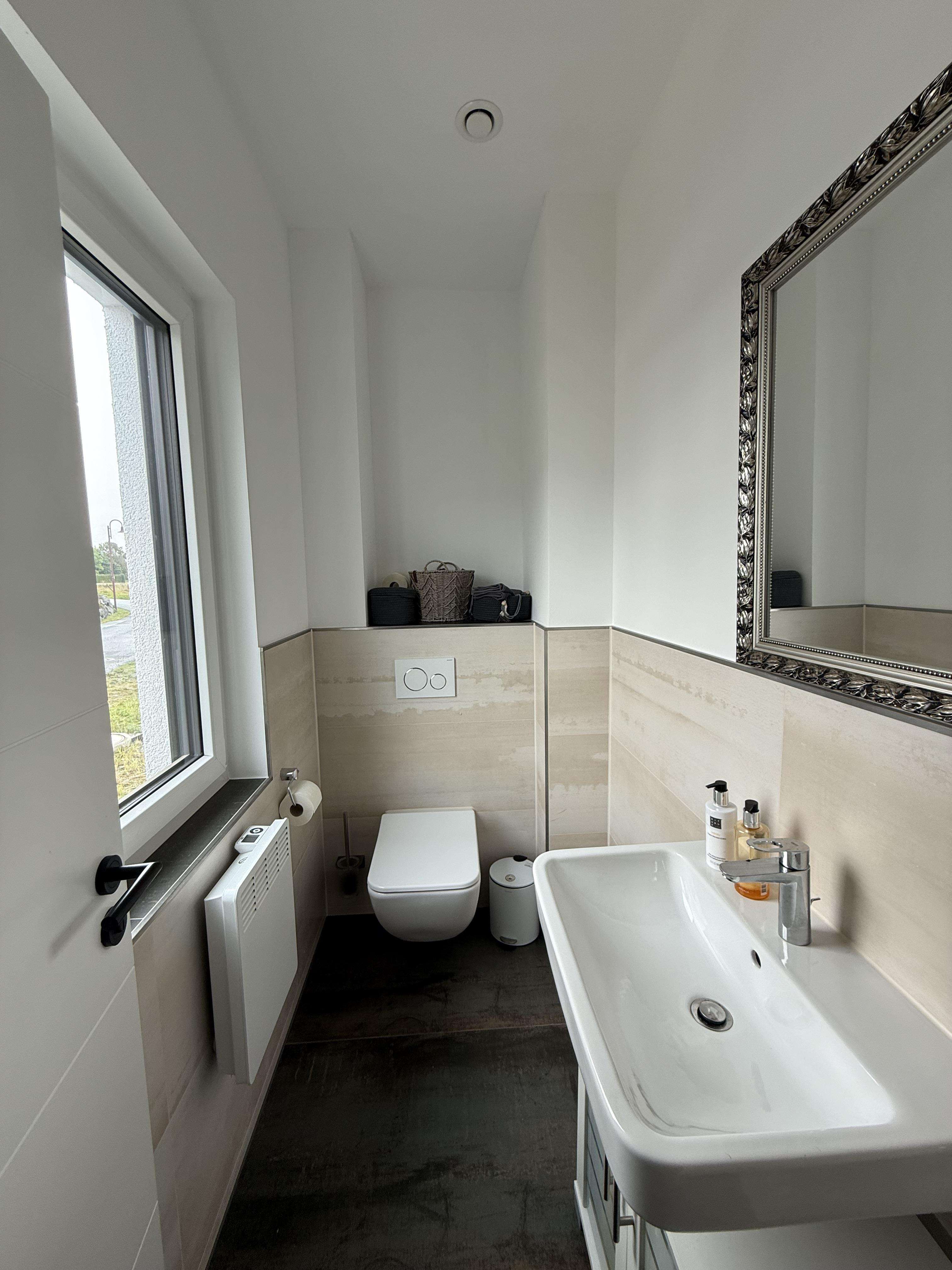 Immobilie in Hümmerich - Neuwertiges EFH mit moderner Technik in herrlicher Aussichtslage - Bild 2