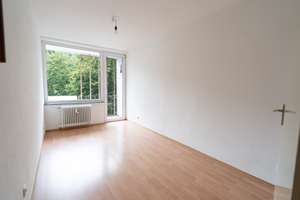 Frankfurt am Main: Helle 3-Zimmer-Wohnung im 3. OG - ideal für WGs – 60313 Innenstadt, Frankfurt am Main – Vorschaubild 2