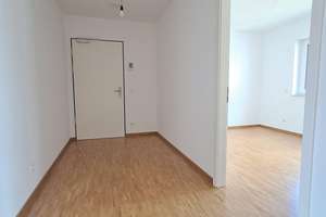 Helle 3-Zimmer-Wohnung mit Balkon-Rollstuhlgerecht – Maria-Telkes-Platz 4, 30539 Bemerode, Hannover – Vorschaubild 2