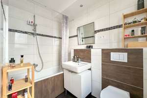 Property thumbnail 9