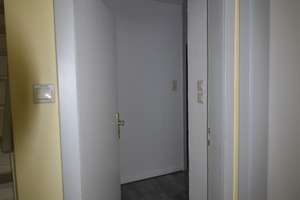 RESERVIERT: HELLE SINGLEWOHNUNG, ruhig aber zentral gelegen – Julius-Spriestersbach-Straße 3, 42853 Mitte, Remscheid – Vorschaubild 5