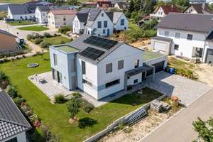 Ein Zuhause zum Wohlfühlen: modern, hell und ideal für Familien. – Die vollständige Adresse der Immobilie erhältst du vom Anbieter., 86502 Laugna – Vorschaubild 1