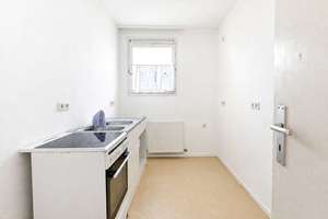 Westend | Sonnige Endetage | 2 Zimmer | 47,04 m² | Großer Südbalkon | Modernisierte Technik – Die vollständige Adresse der Immobilie erhältst du vom Anbieter., 14052 Westend, Berlin – Vorschaubild 5