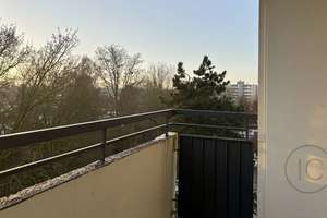 Gut geschnittene 3-Zimmer-Wohnung mit Balkon und Weitblick – Die vollständige Adresse der Immobilie erhältst du vom Anbieter., 41179 Rheindahlen-Mitte, Mönchengladbach – Vorschaubild 2