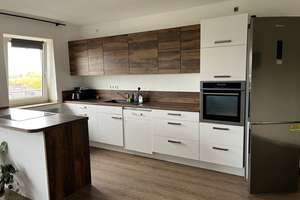 "Haus am Park" 
4,5 Zimmer-Wohnung mit Einbauküche in 47226
Duisburg-Rheinhausen "Aufzug vorhanden – Die vollständige Adresse der Immobilie erhältst du vom Anbieter., 47226 Hochemmerich, Duisburg – Vorschaubild 7