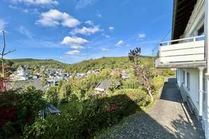 **Schönes Einfamilienhaus mit ELW und Doppelgarage in toller Lage von Siegen / Gosenbach** – Die vollständige Adresse der Immobilie erhältst du vom Anbieter., 57080 Gosenbach, Siegen – Vorschaubild 28
