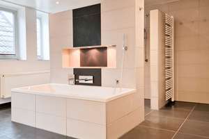 Luxuriöse 2 Zimmer Wohnung in begehrter Innenstadtlage in Groß-Umstadt *provisionsfrei* – Georg August Zinn Straße 21, 64823 Groß-Umstadt – Vorschaubild 2