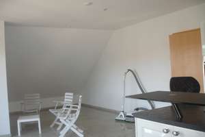 Geschmackvoll wohnen: 3-Zimmer-Wohnung mit EBK + Balkon + Garten – Schlesierstraße 20, 61267 Neu-Anspach – Vorschaubild 11