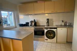 2,5 Raum Wohnung, große Räume, große Wohnküche, WG geeignet. Einbauküche. – Kölner Straße 66, 45145 Frohnhausen, Essen – Vorschaubild 2