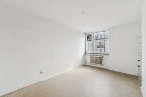 Klassische 2-Zi.-Whg. in Schwabing mit Balkon, Aufzug und bereit zur Modernisierung – Die vollständige Adresse der Immobilie erhältst du vom Anbieter., 80796 Neuschwabing, München – Vorschaubild 8