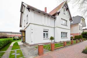 Provisionsfrei - Zweifamilienhaus in Nähe Rostock – Breesener Straße 68, 18299 Güstrow (Kreis) – Vorschaubild 1