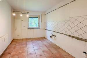Renovierungsbedürftige 4-Zimmer-Wohnung mit Balkon in begehrter Weststadtlage – Die vollständige Adresse der Immobilie erhältst du vom Anbieter., 38120 Weststadt, Braunschweig – Vorschaubild 3