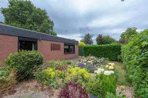 *VERKAUFT* Architektur-Ikone: Winkel-Bungalow inklusive Parkfeeling in Krefeld-Fischeln – Die vollständige Adresse der Immobilie erhältst du vom Anbieter., 47807 Fischeln, Krefeld – Vorschaubild 33