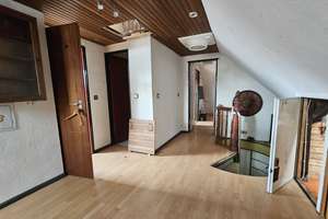 Freistehendes 3-Familienhaus mit zwei beziehbaren Wohneinheiten auf 1.734 m² Grundstück – Die vollständige Adresse der Immobilie erhältst du vom Anbieter., 42659 Burg/Höhscheid, Solingen – Vorschaubild 18