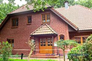 Ca. 276 m² - Familiendomizil mit Einliegerbereichen. Ca. 150 m² sofort beziehbar, in 25436 Uetersen – Die vollständige Adresse der Immobilie erhältst du vom Anbieter., 25436 Uetersen – Vorschaubild 3