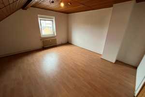 Vielseitiges Reihenendhaus mit Einliegerwohnung und Dachgeschossapartment – Duisburg – Vorschaubild 19