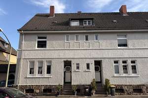 Frisch renovierte Wohnung im Zweifamilienhaus mit Garten direkt an der Regattabahn in DU-Wedau