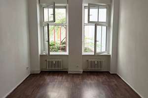 1 Zimmer Wohnung im Hinterhaus in Berlin Neukölln zu vermieten.