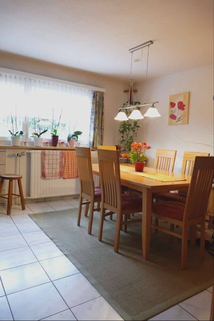 Immobilie in Dettighofen - Vielfältige Wohnmöglichkeiten: 3 Wohneinheiten auf großzügigem Grundstück in Dettighofen - Bild 1