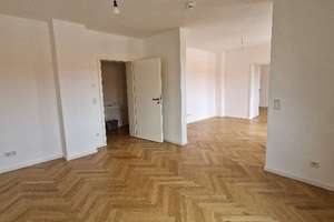 Charmantes Zuhause über den Dächern Nürnbergs – modern, gemütlich und energieeffizient – Die vollständige Adresse der Immobilie erhältst du vom Anbieter., 90491 St. Jobst, Nürnberg – Vorschaubild 2