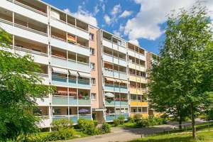 Wir machen schick! 3-Zimmer-Wohnung mit Ausblick! ** AB OKTOBER ** – Altgorbitzer Ring 6, 1169 Gorbitz-Süd, Dresden – Vorschaubild 9
