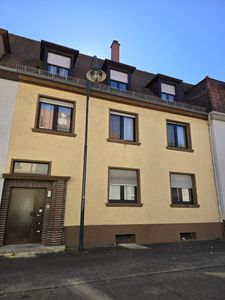 Vermietetes Dreifamilienhaus in zentraler Lage
